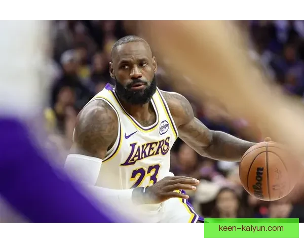 詹姆斯速度优势凸显，助球队在本赛季竞争中持续提升表现