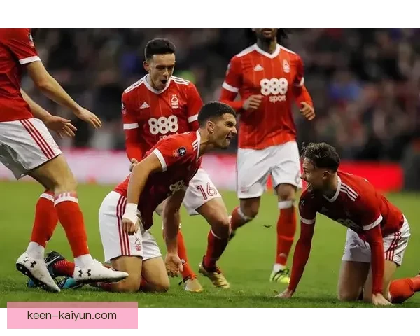 英超联赛中，森林队遭遇惨败，状态急需调整以迎接后续挑战。